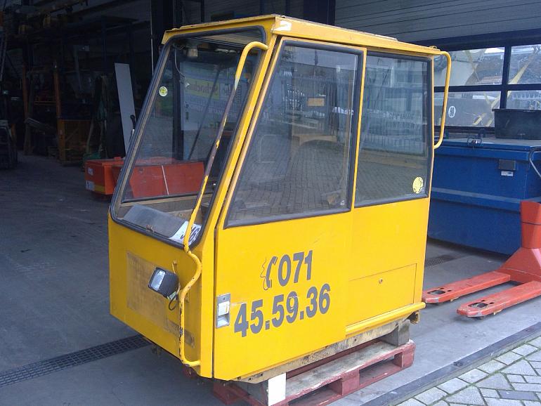 Кабина крановой Liebherr LTM 1140