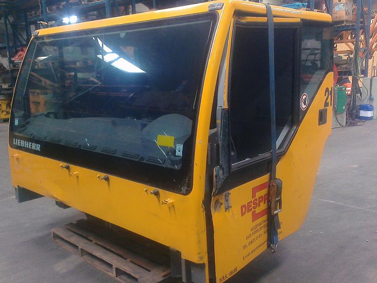 Кабина шасси Liebherr LTM 1060-2