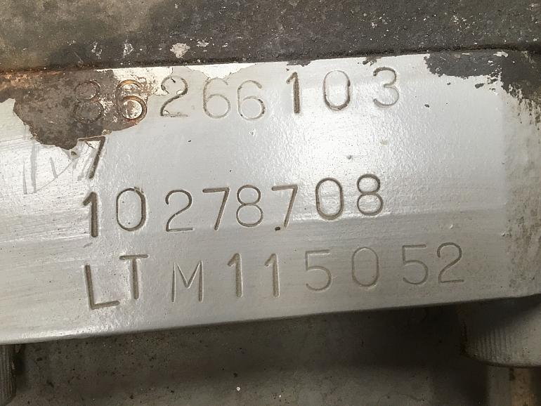 86266103 Цилиндр выдвижения стрелы LIEBHERR LTM 1160 5.1